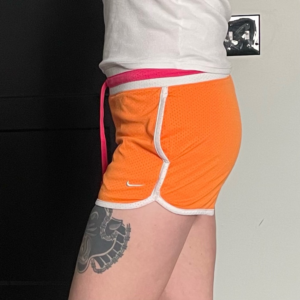 Nike Drawstring Shorts - Picture 3 of 9